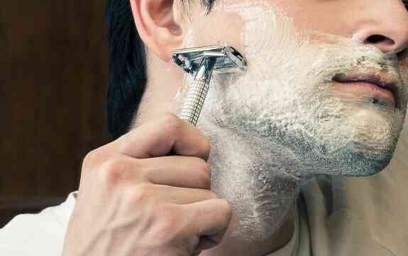 до чого сниться голитися